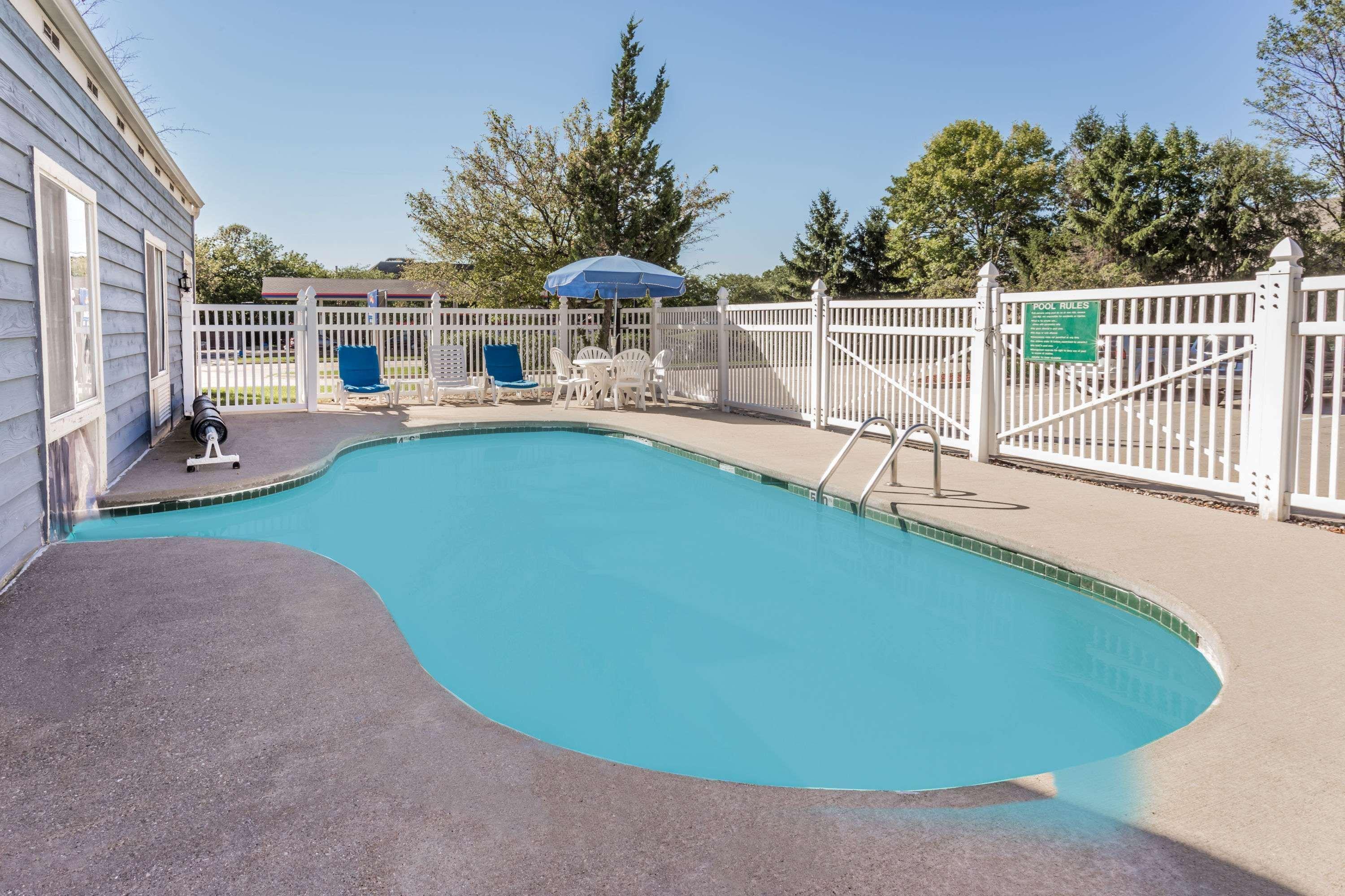 Hotel Baymont By Wyndham Mequon Milwaukee Area Zewnętrze zdjęcie