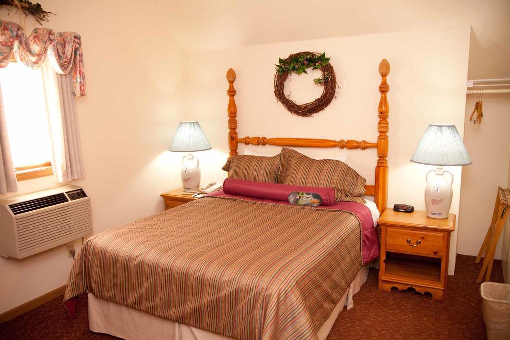 Hotel Baymont By Wyndham Mequon Milwaukee Area Zewnętrze zdjęcie